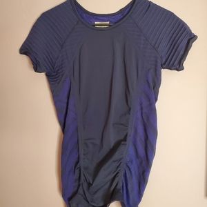 New Athleta workout shirt